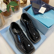 Prada Low Shoes